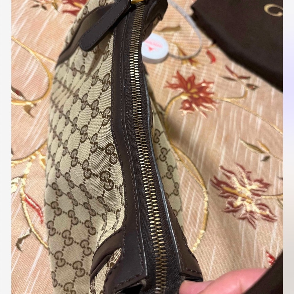 Authentic Gucci Monogram Purse - Picture 2 of 11